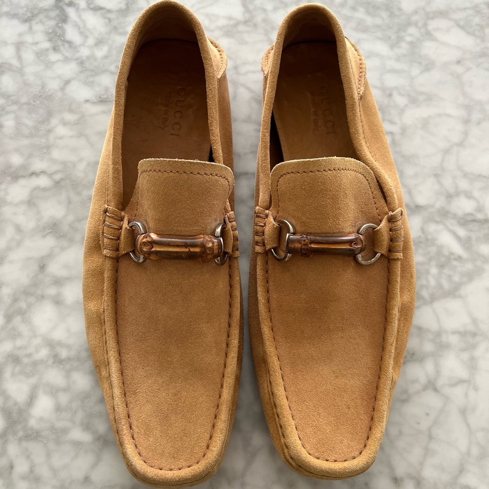 Gucci suede driver loafer with bamboo